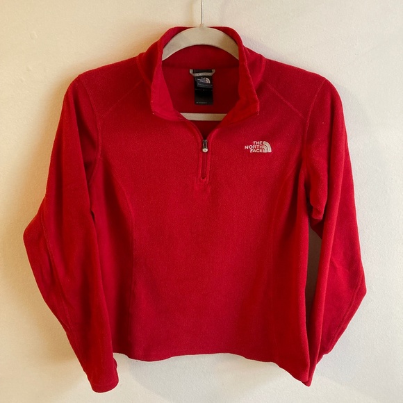 The North Face Red 1/4 Zip Fleece Embroidered Cozy Woman's Size Small - Picture 1 of 8